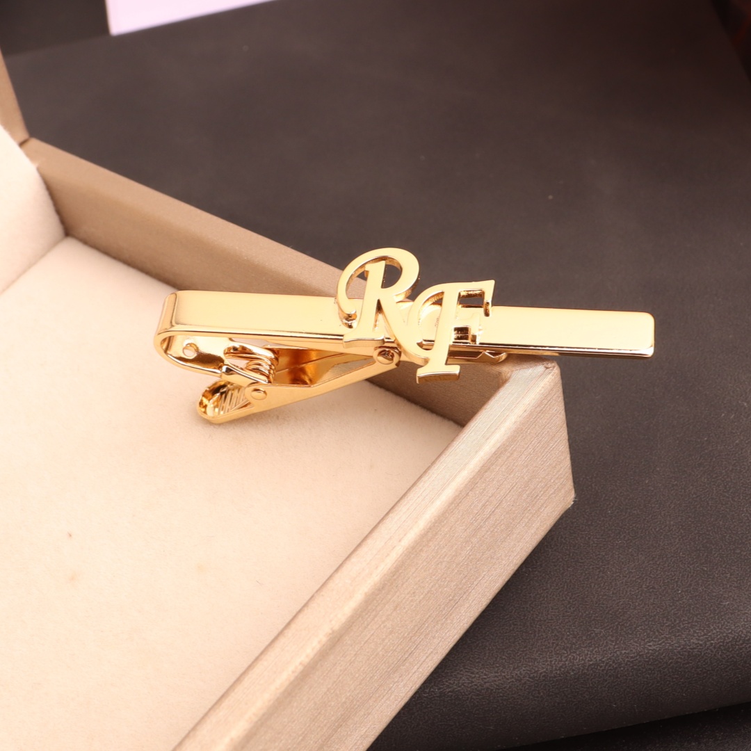 Men'S Grooming For Wedding - Custom Initial Tie Clip for Groom