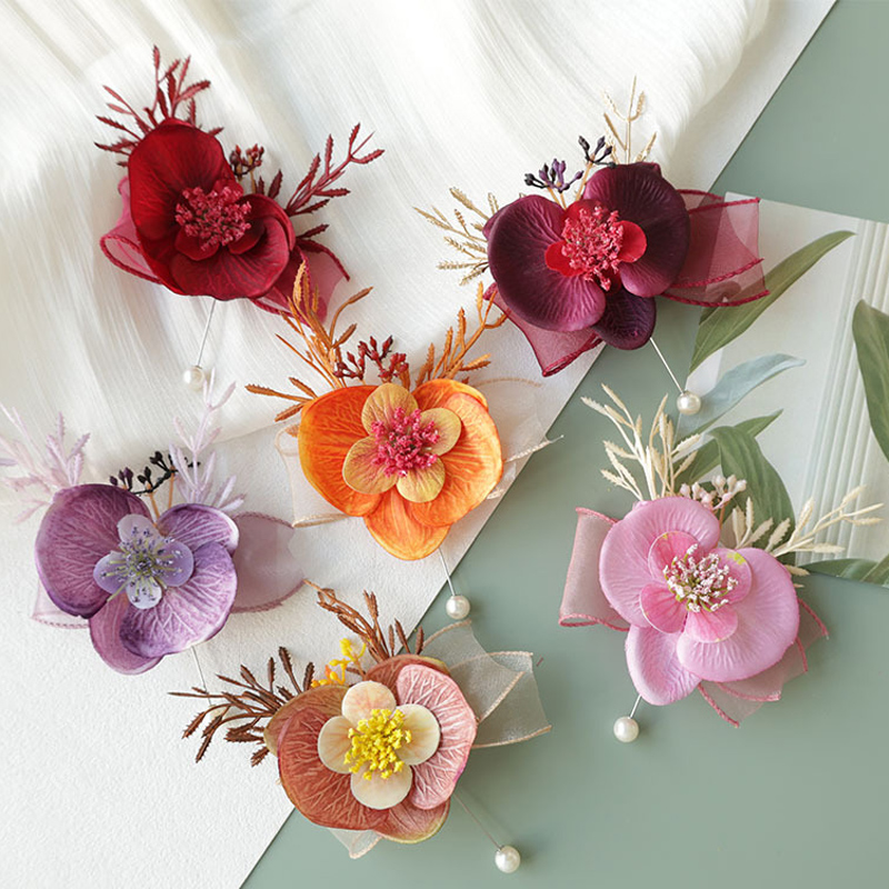 Men'S Grooming For Wedding - 25077 Wrist Corsage and Boutonniere Flower