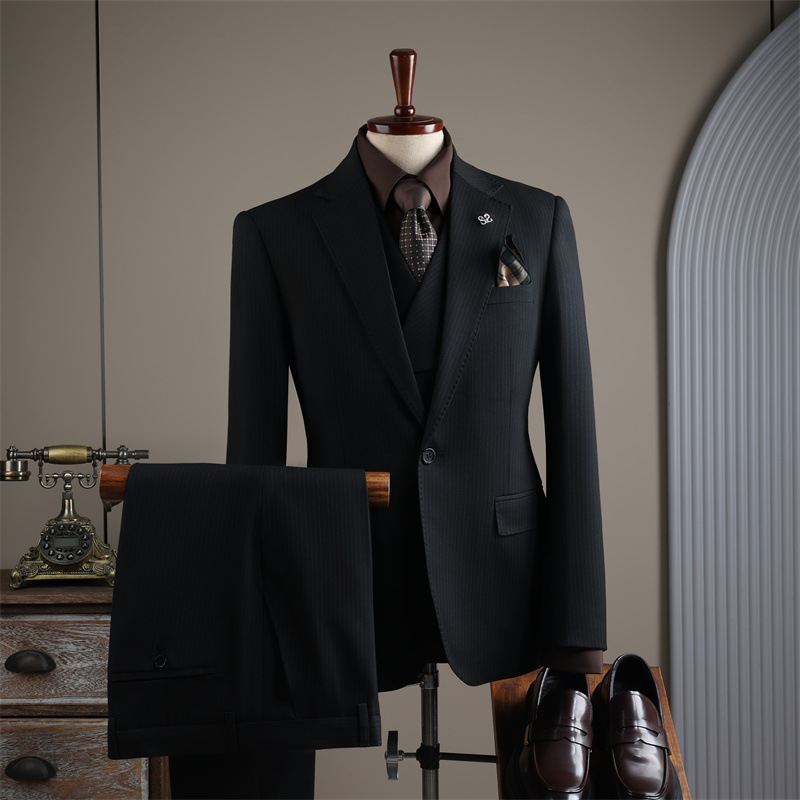 Textured Notched Lapel Tuxedo, - огляд і ціна Mens Grooming On Sale